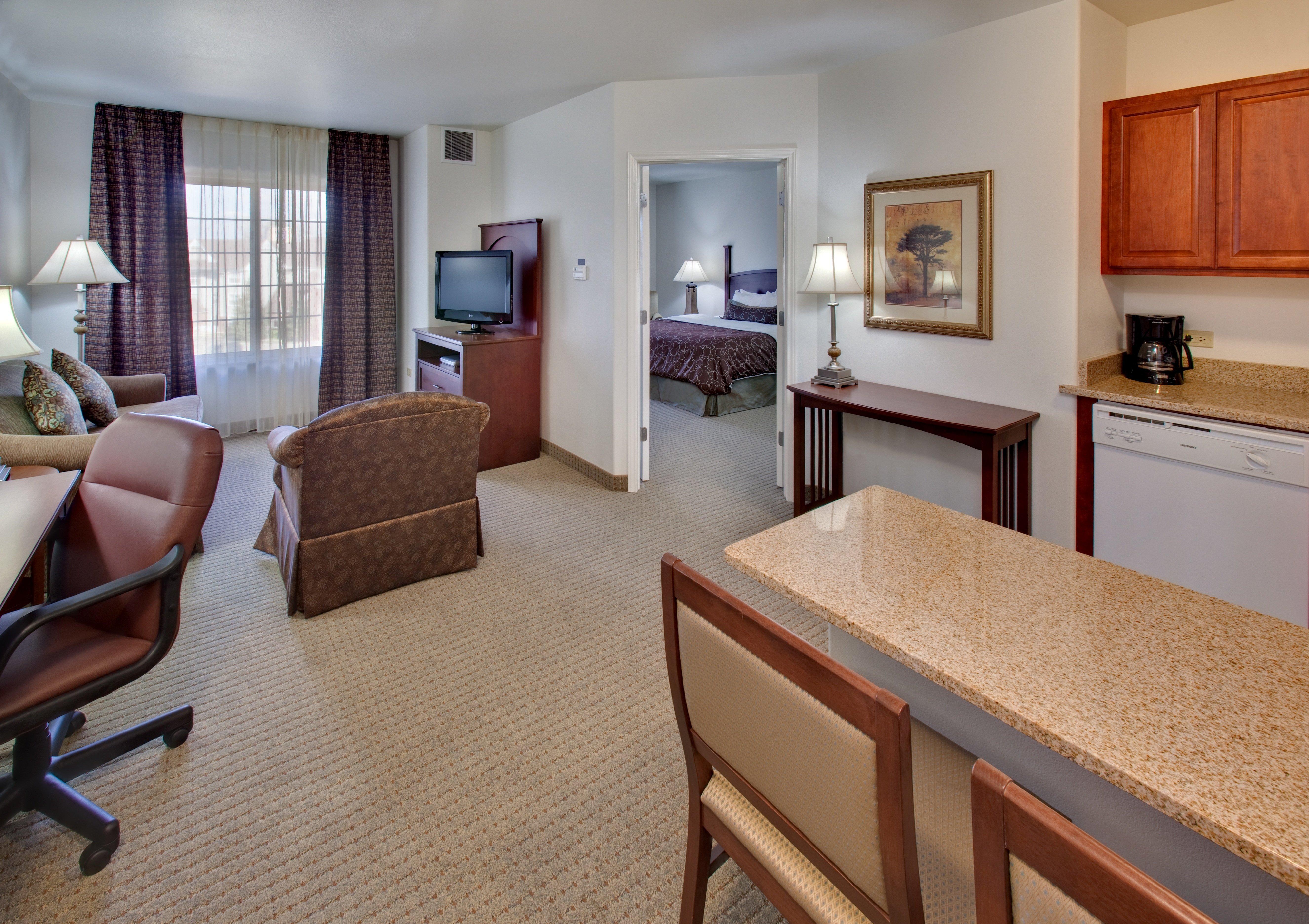 Staybridge Suites Rockford By Ihg Chambre photo