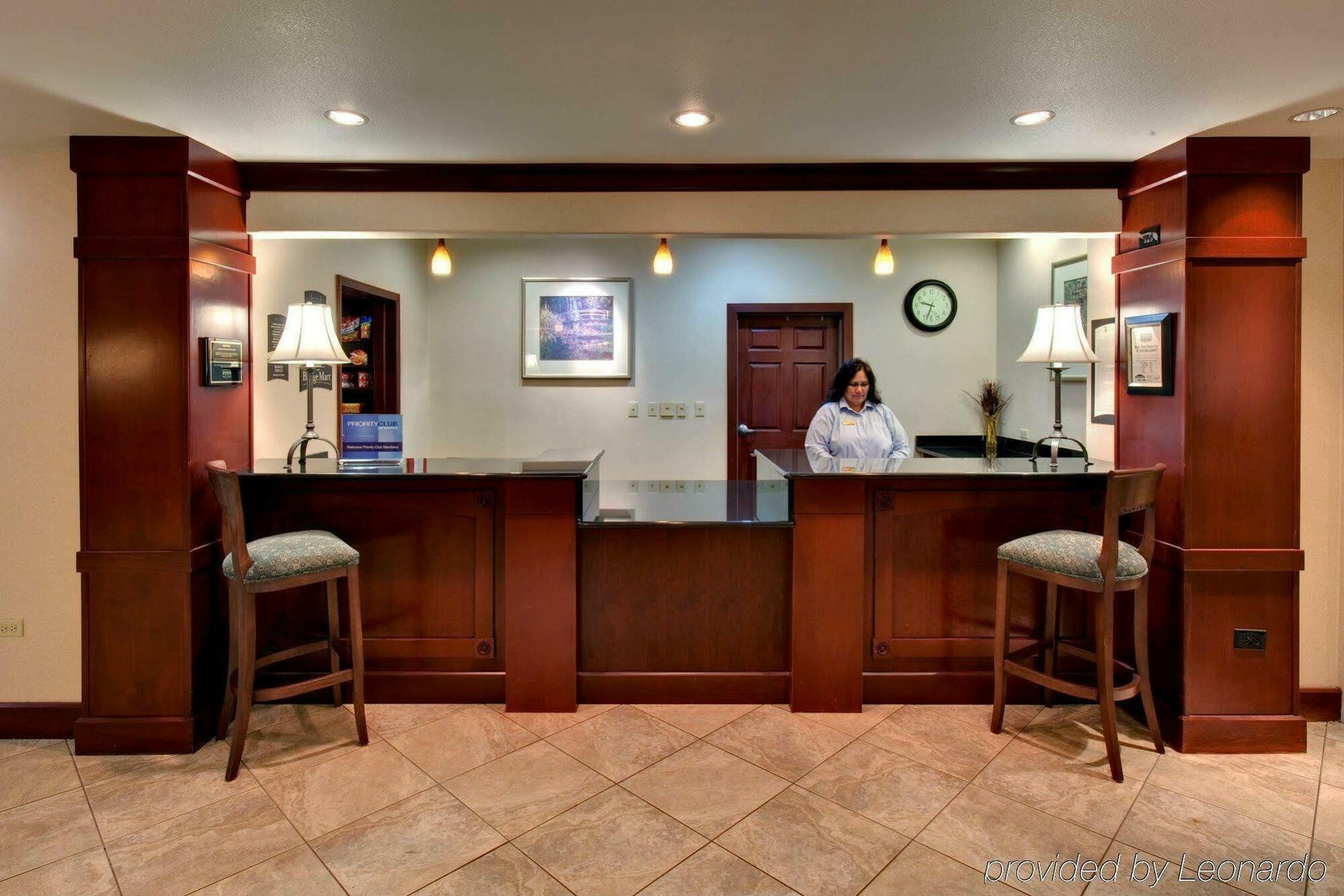 Staybridge Suites Rockford By Ihg Intérieur photo